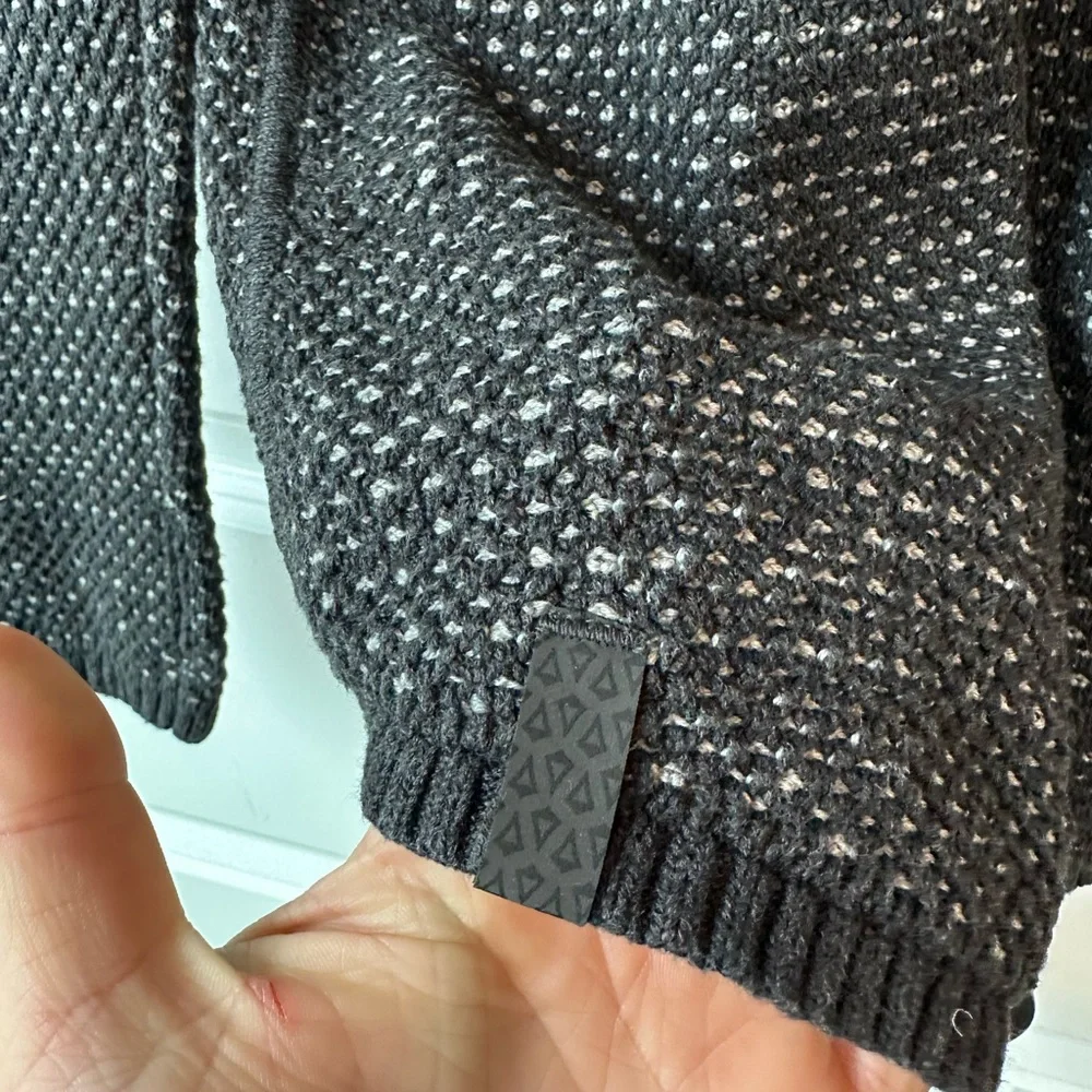 Ivivva by Lululemon Girls Knit Hooded Cardigan Gray (Size 14)